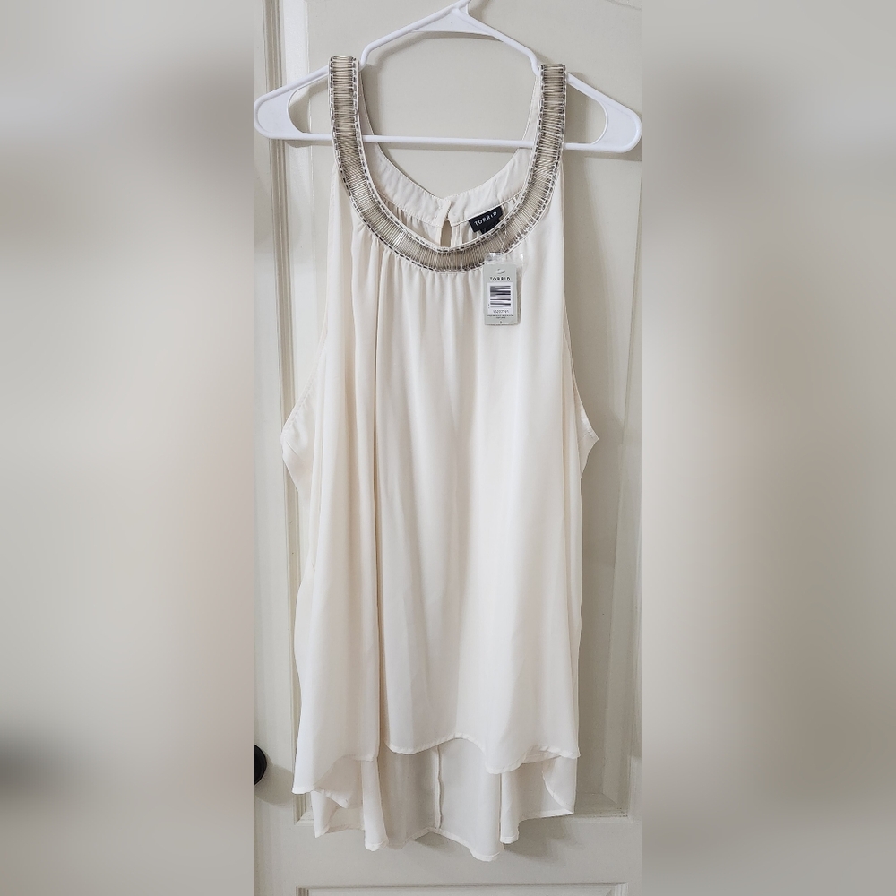 Torrid Ivory Beaded Halter Tank Sz 5 NWT